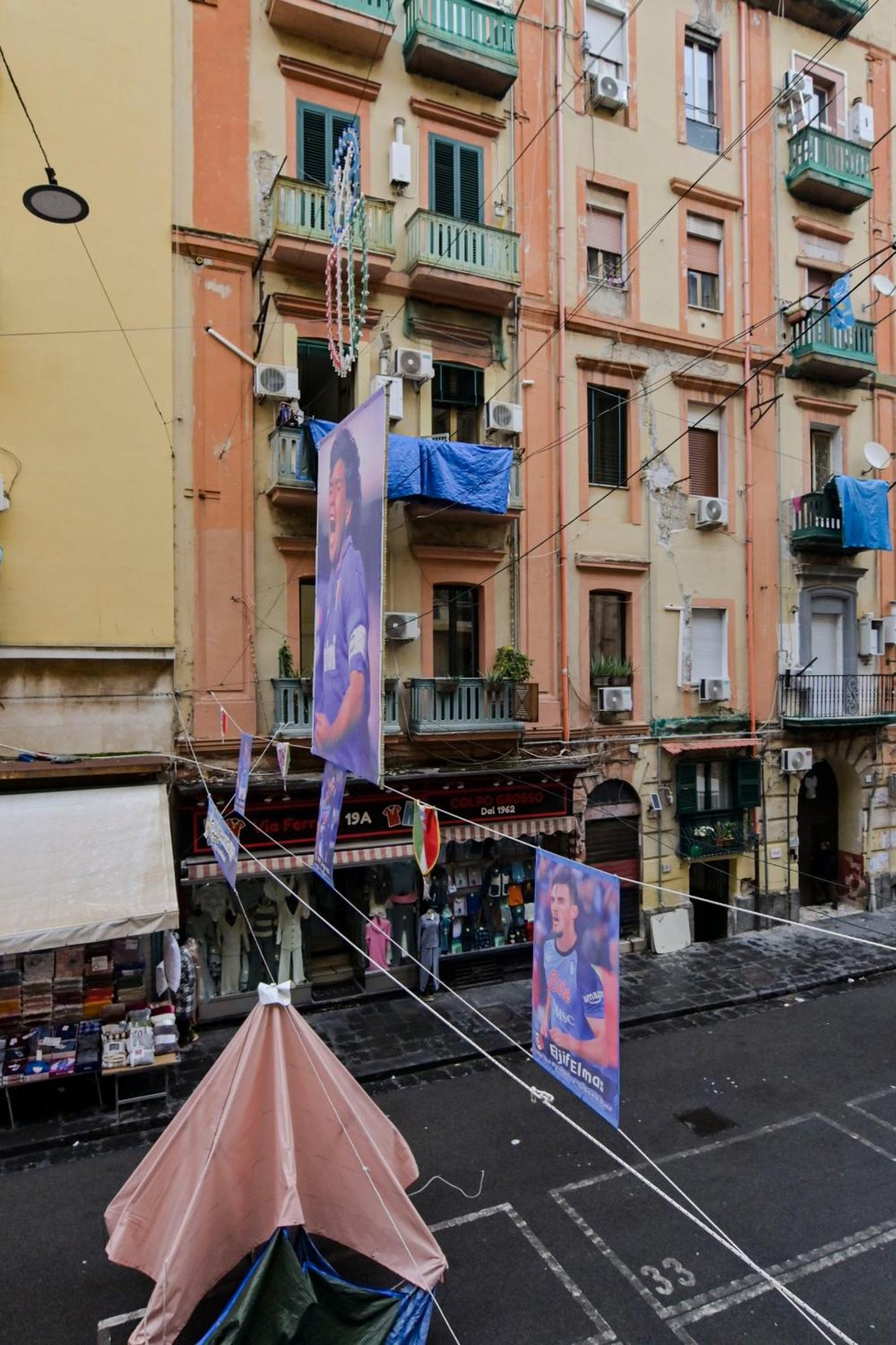 Cozy Central Residence Napoli Esterno foto