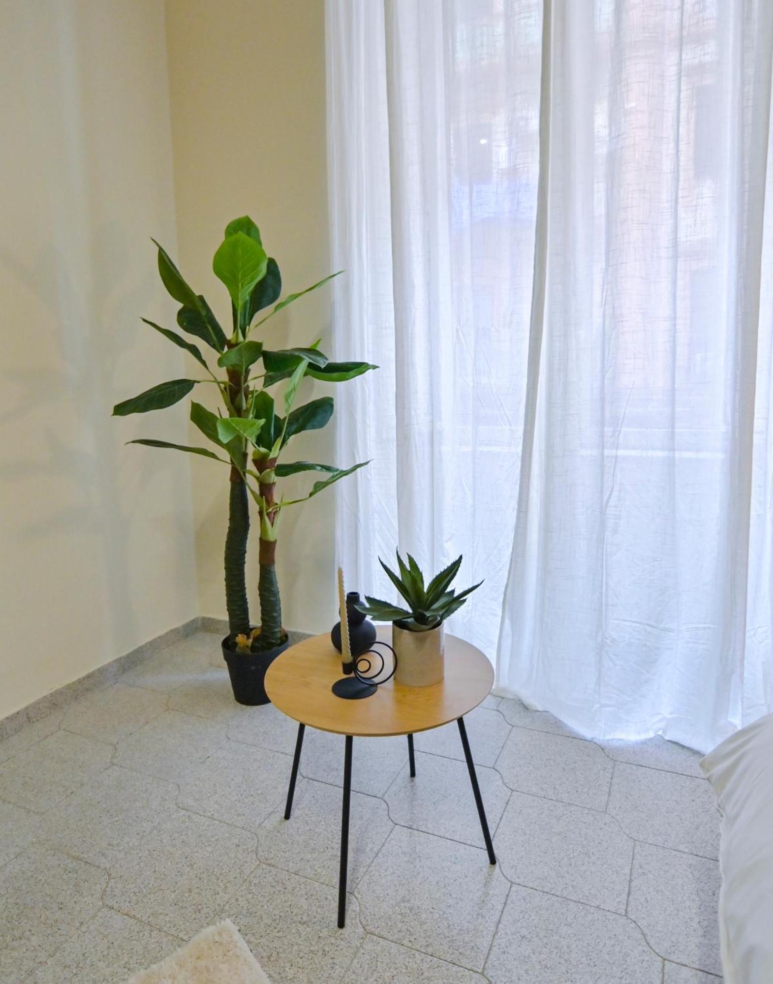 Cozy Central Residence Napoli Esterno foto