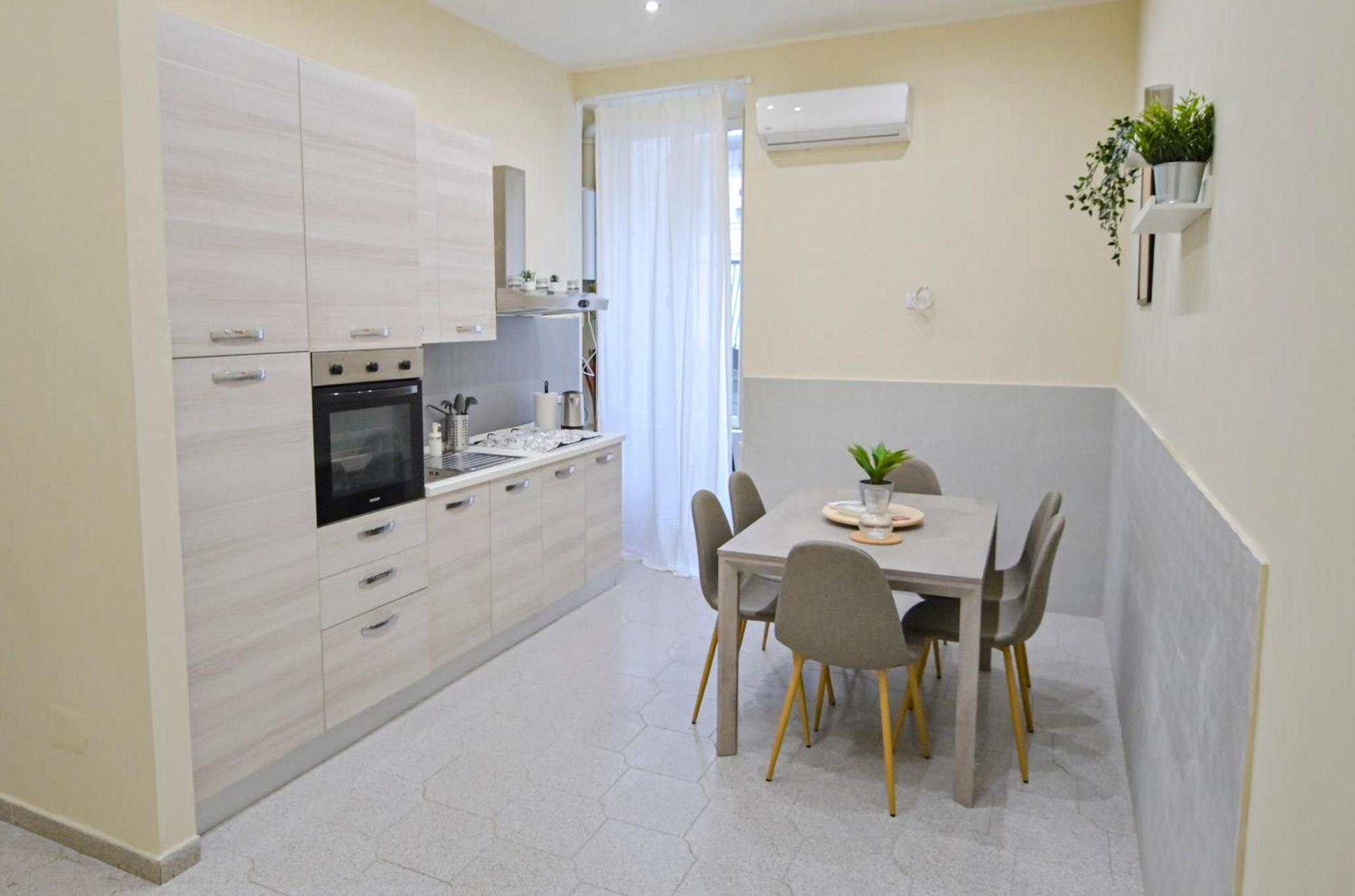 Cozy Central Residence Napoli Esterno foto