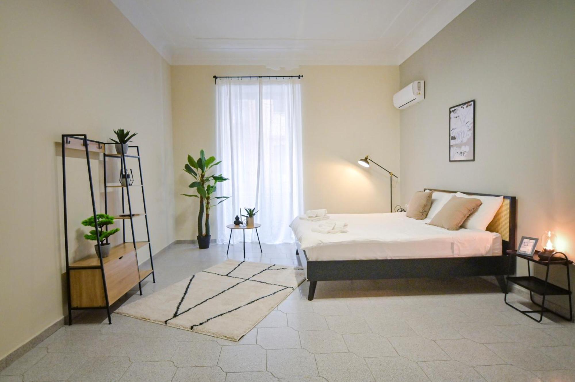 Cozy Central Residence Napoli Esterno foto
