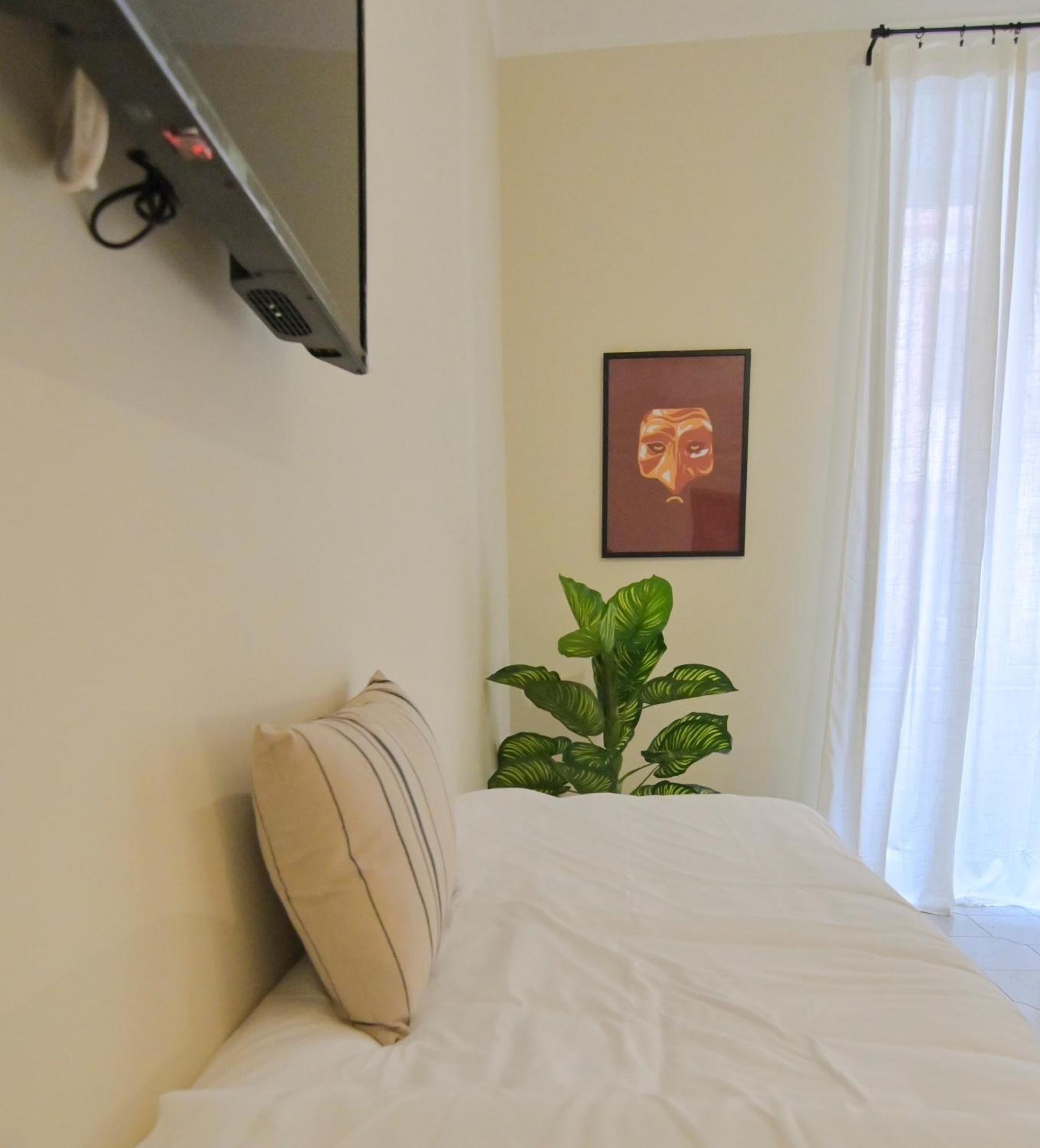 Cozy Central Residence Napoli Esterno foto