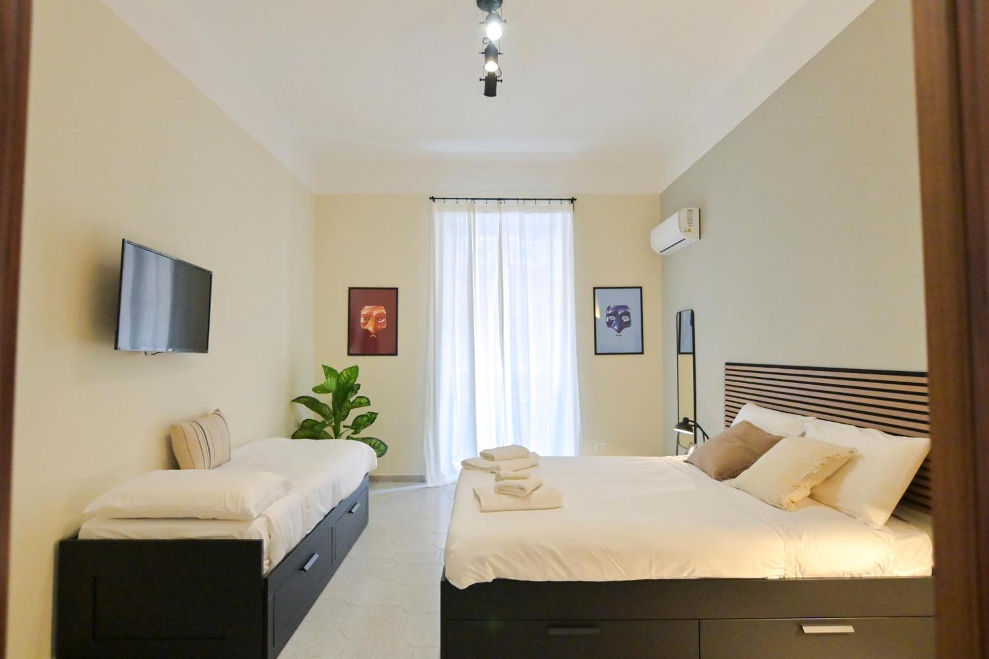 Cozy Central Residence Napoli Esterno foto
